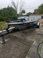 87 CAJAN BASS BOAT