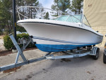 Wellcraft V20 Powerboat with Trailer