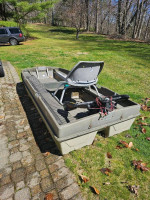 Bass Tracker Bantam 3x w/ 30 LB Minn Kota Endura Trolling Motor