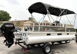 2021 Sun Tracker Party Barge 18DLX pontoon boat w/Mercury 75hp 4s