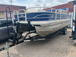 😊2016 Sun Tracker Fish’n Barge 20 ft Pontoon😊