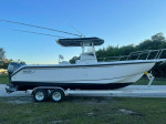 2000 Boston Whaler 260Super Clean boat