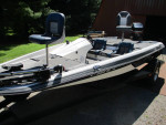 1993 Astro TF18 Bass Boat