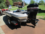 1993 Astro TF18 Bass Boat