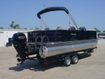 2023 BENTLEY 220 FISH N CRUISE W 115 COMMAND THRUST