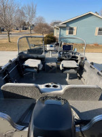 2012 CRESTLINER 1650 FISH HAWK