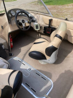 2002 VIP Convertible Fish & Ski