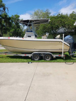 2009 Cobia 216 CC