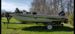 17' Lowe Fishing Boat & Trailer
