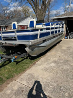 FOR SALE: the Ultimate Adventure Craft – a 20’ StarCraft Pontoon Boat