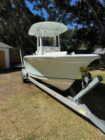 SEA HUNT 235 SE ULTRA