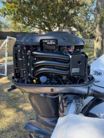 SEA HUNT 235 SE ULTRA