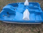 Pelican paddle boat