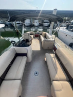 2019 SUN TRACKER 22DLX TRITOON