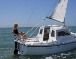 23' Com-Pac Pilothouse 2012 with Trailer
