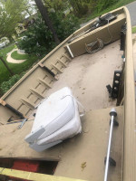 2002 19ft Alumacraft Boat