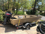 2002 19ft Alumacraft Boat