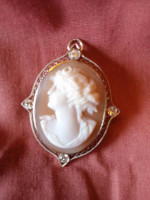 Gold Cameo 1915