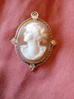 Gold Cameo 1915