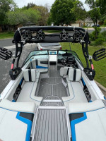 2014 Super Air Nautique 230