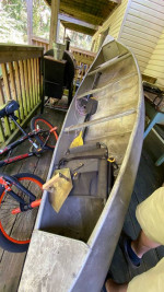 14’ Alumacraft canoe