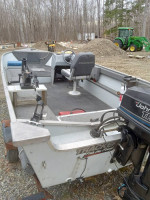 16' Tracker sweet 16 aluminum boat