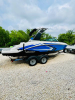 2019 chaparral 223 low hours