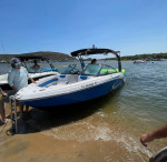 2019 chaparral 223 low hours