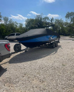 2019 chaparral 223 low hours