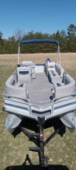 2024 Built New. 21FT Sun Tracker Pontoon