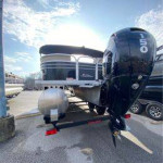 2022 SUN TRACKER PARTY BARGE 22 DLX