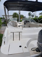 HURRICANE 237 DECK BOAT 370 HOURS 200 YAMAHA