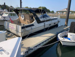 Sun Runner Ultra 302 Express Cruiser