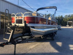 Pontoon Sun Tracker Bass Buggy 20'