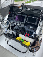 92 Mako 251 FWC model