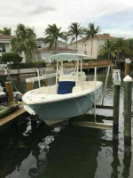 2017 Cobia 220cc one owner center console✅
