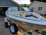 2001 Bayliner 19' Model 1954 CW