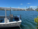 Bote comercial de langosta y stone crab