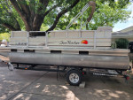 2008 sun tracker party barge 200