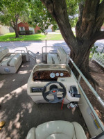 2008 sun tracker party barge 200