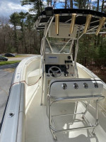 2003 Hydra Sport 2390 Vector