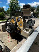 2001 Bass Tracker Pro Team 175XT