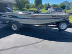 Tracker Magna 17’ Aluminum Fishing Boat