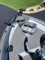 Tracker Magna 17’ Aluminum Fishing Boat