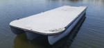 24' tritoon pontoon boat deck