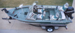 2000 Tracker Pro Deep V 16 Combo 16ft Walk-Thru 50hp Merc