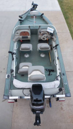 2000 Tracker Pro Deep V 16 Combo 16ft Walk-Thru 50hp Merc