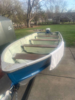 14' Starcraft V-hull, Spartan Trailer, 9.9 HP Evinrude**Exc. Cond.**
