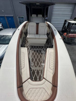 2022 Carrera 32 powerboat