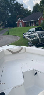 2011  21.6 Sea Hunt Ultra